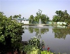 Photo du lac au centre naturiste Oasis